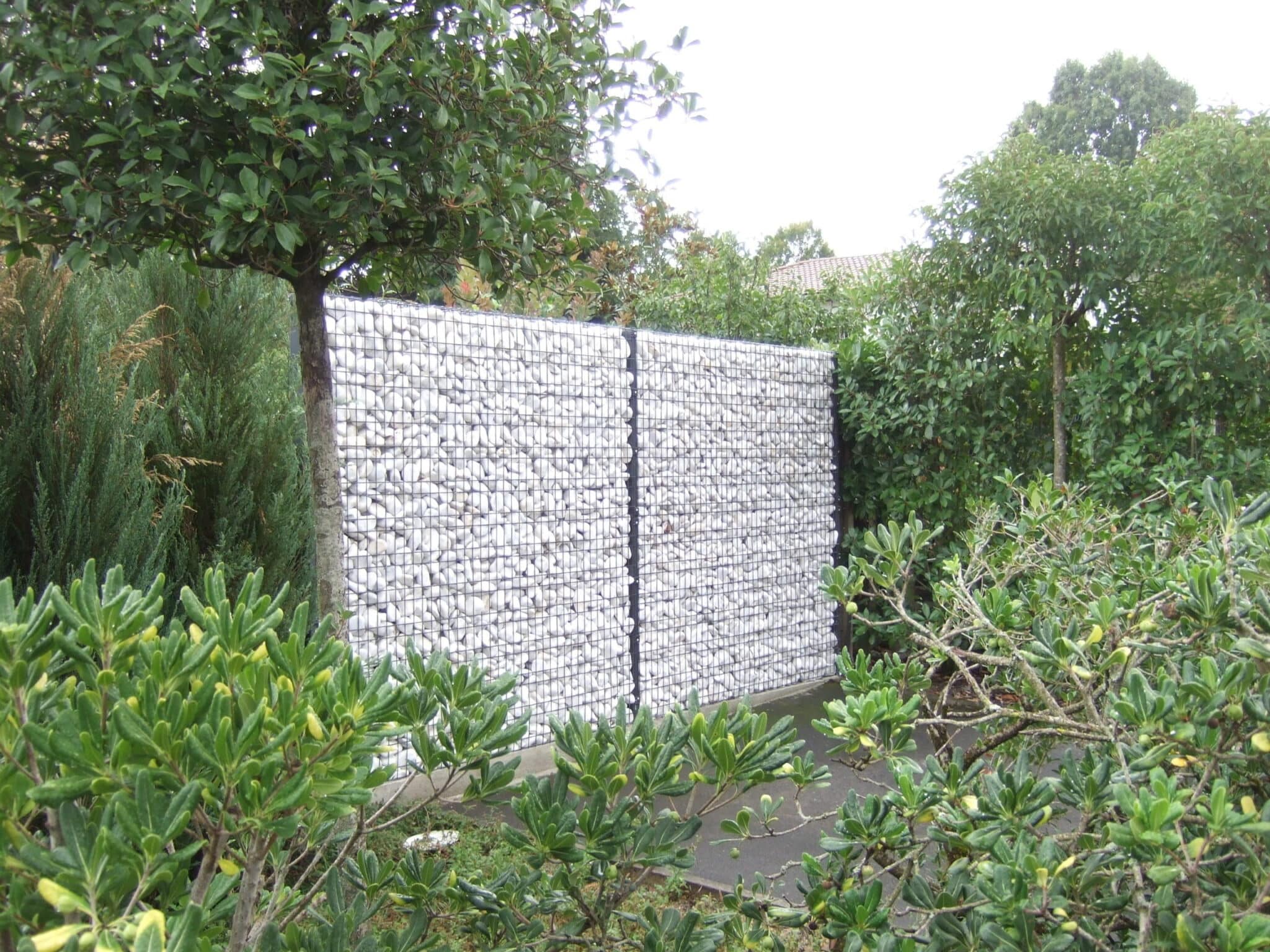 du gabion et des graviers à Plan de campagne